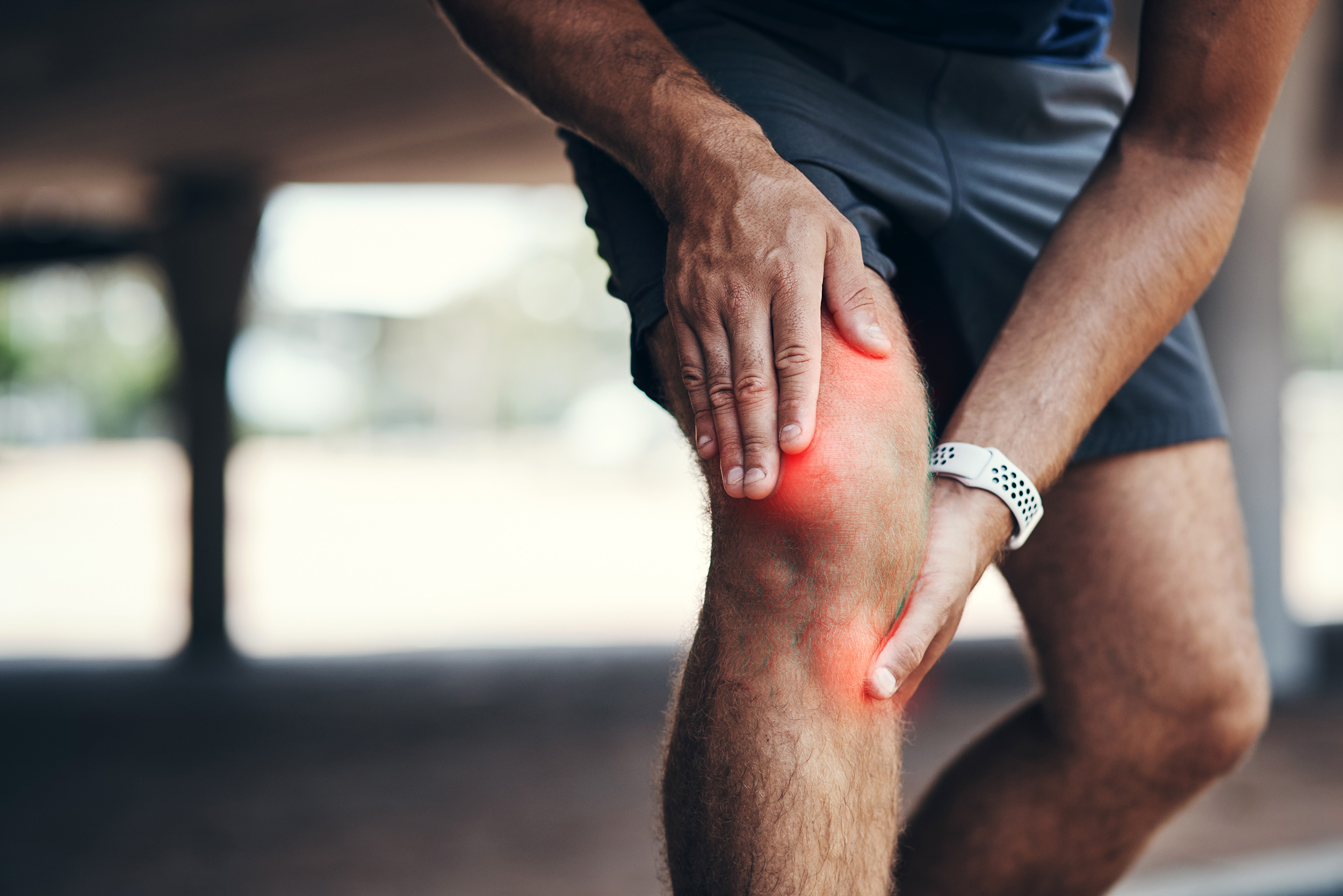 Боль в коленном суставе: виды, причины и методы лечения