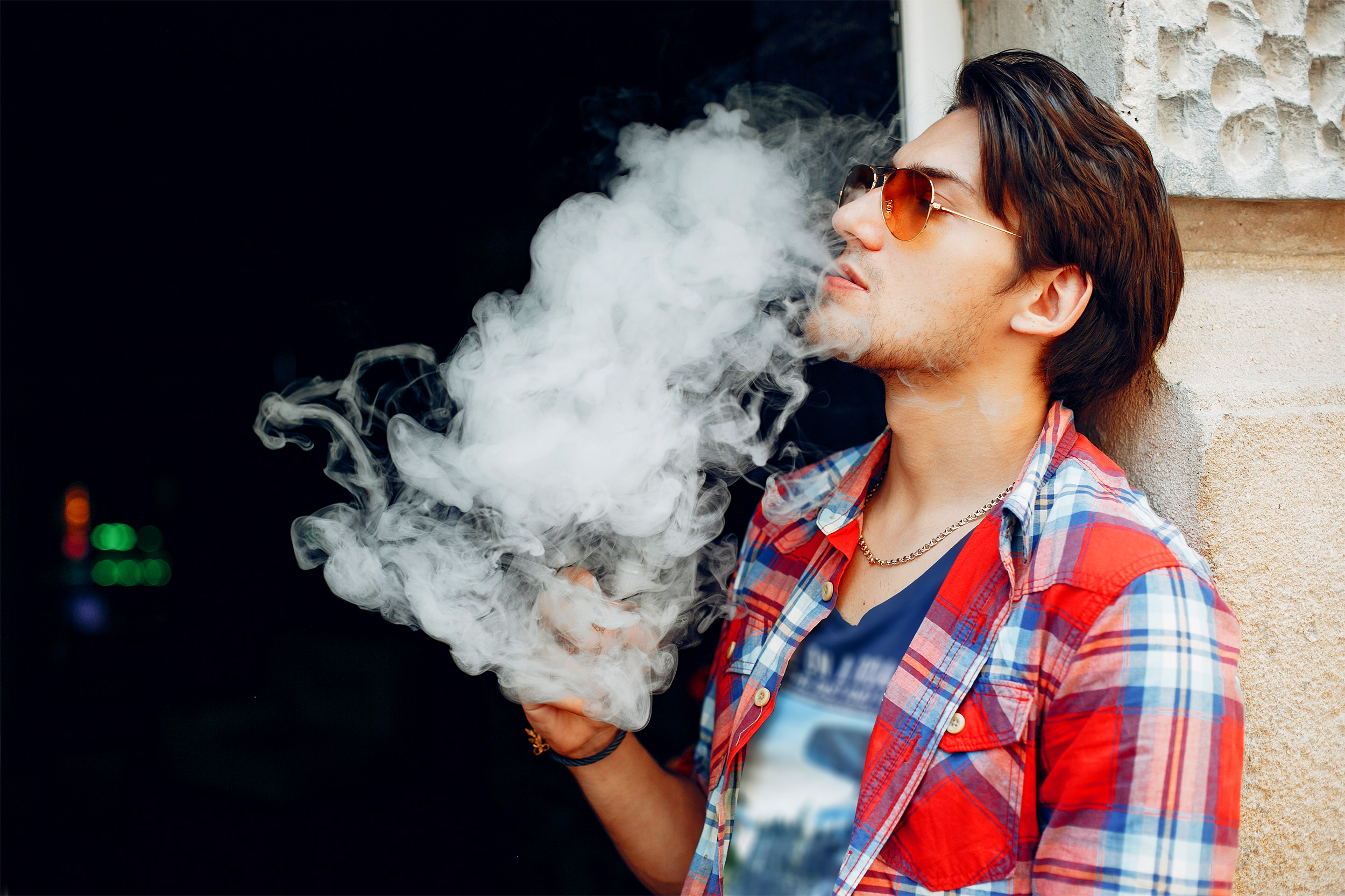 После принятия антитабачного закона число курящих россиян снизилось на 17%
