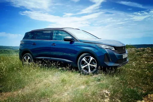 Тест-драйв Peugeot 3008 и 5008: когнитивный диссонанс со счетом 2:0 в пользу Франции