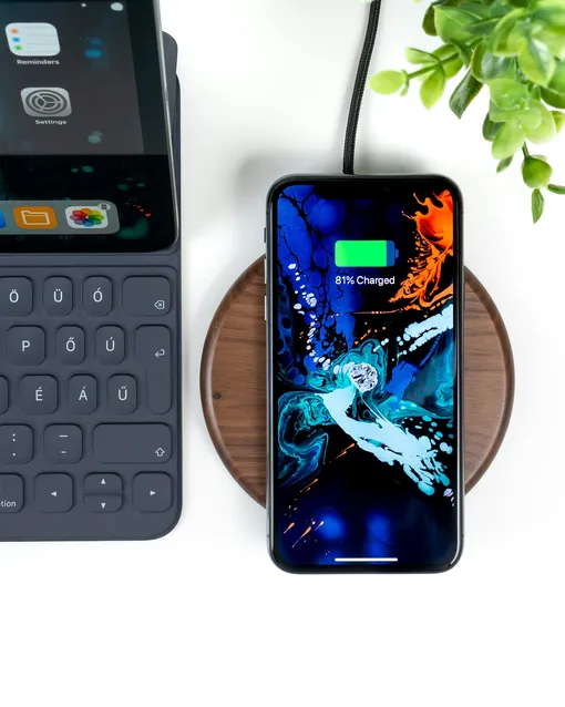 iPhone wireless charging