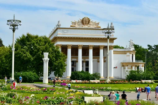 Майские заморозки в Москве отступают: синоптики обещают возвращение тепла