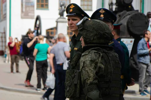 Призвали больше, чем осенью: итоги весеннего призыва в России