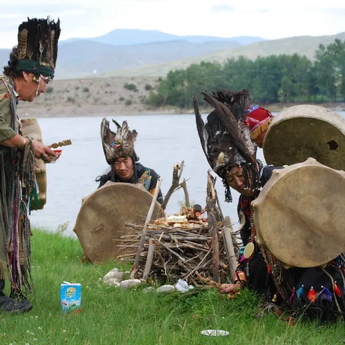 Обряды, горловое пение и этно-музыка: что ждать от фестиваля шаманизма в Туве