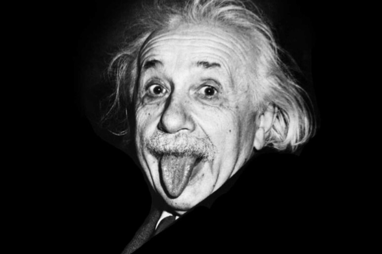 Фото эйнштейна с высунутым языком история