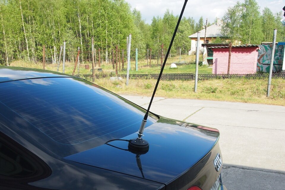 Автомобильная антенна – установка и подключение