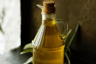 Оливковое или льняное: какое масло полезнее всего