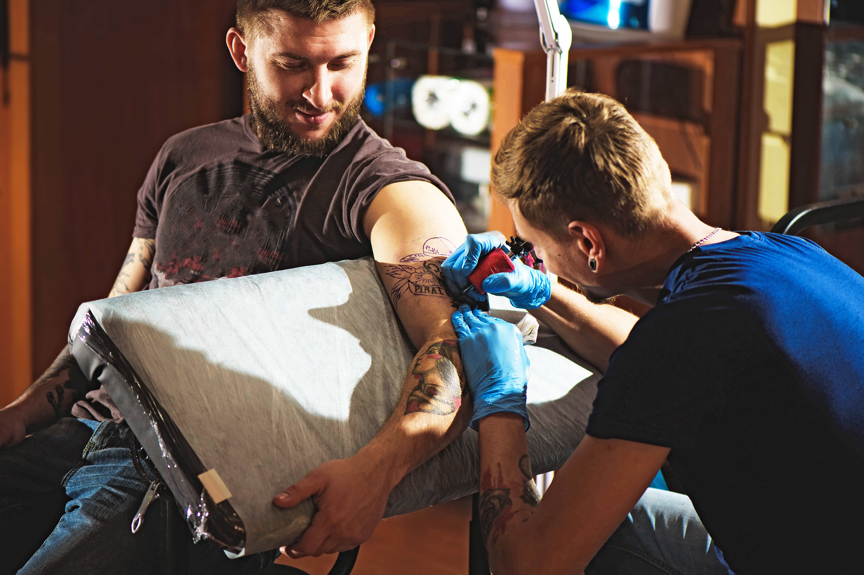 Как правильно подготовить кожу клиента к забиванию татуировки и ухаживать за ней после сеанса