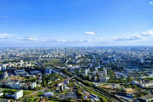 В Подмосковье запретили отдавать первые этажи многоэтажек для квартир. Зачем нужна эта мера?