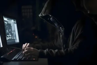 Российские вузы атаковали хакеры: они хотят сорвать работу приемной комиссии
