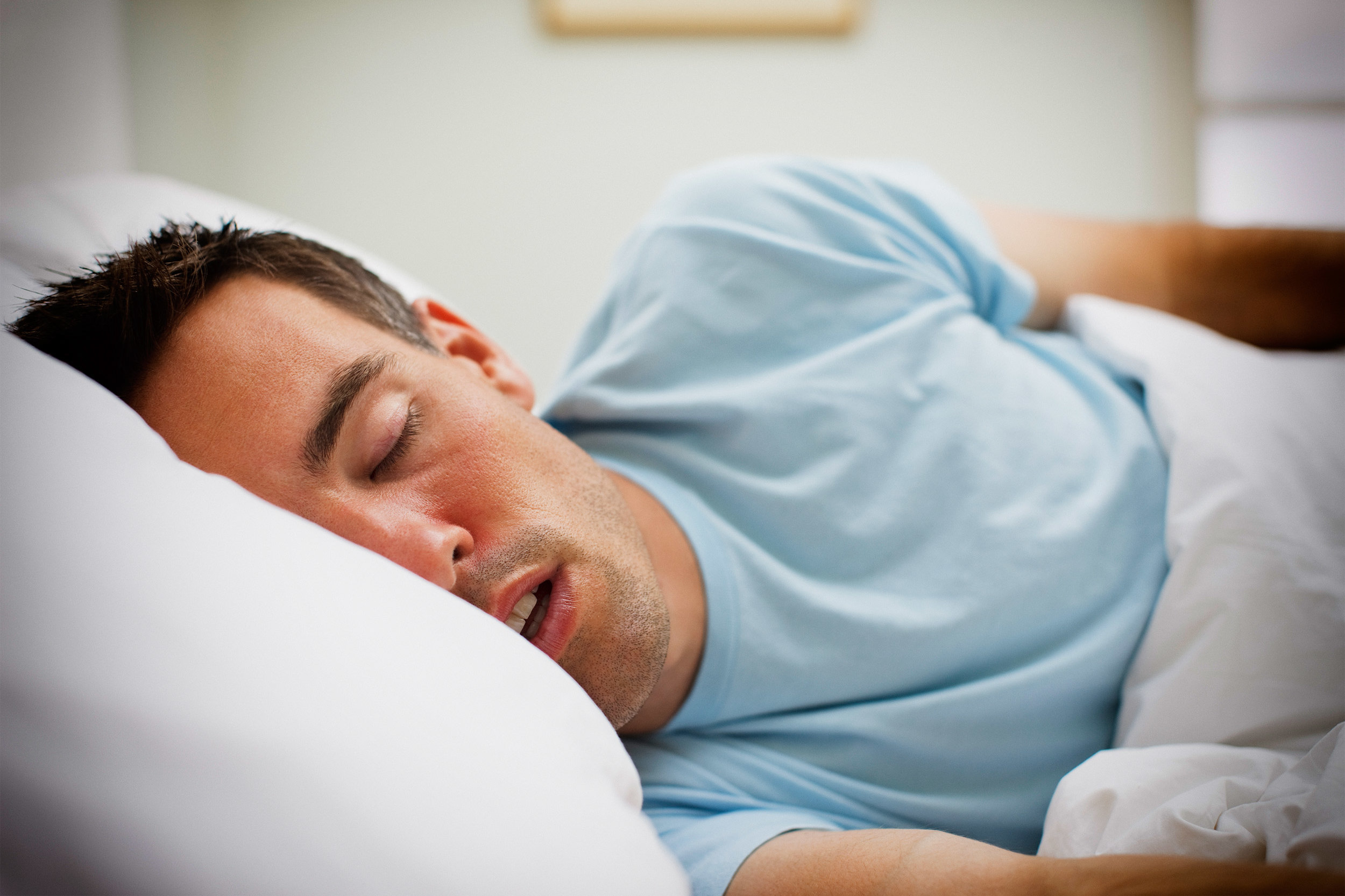 Почему человек когда спит дышит ртом