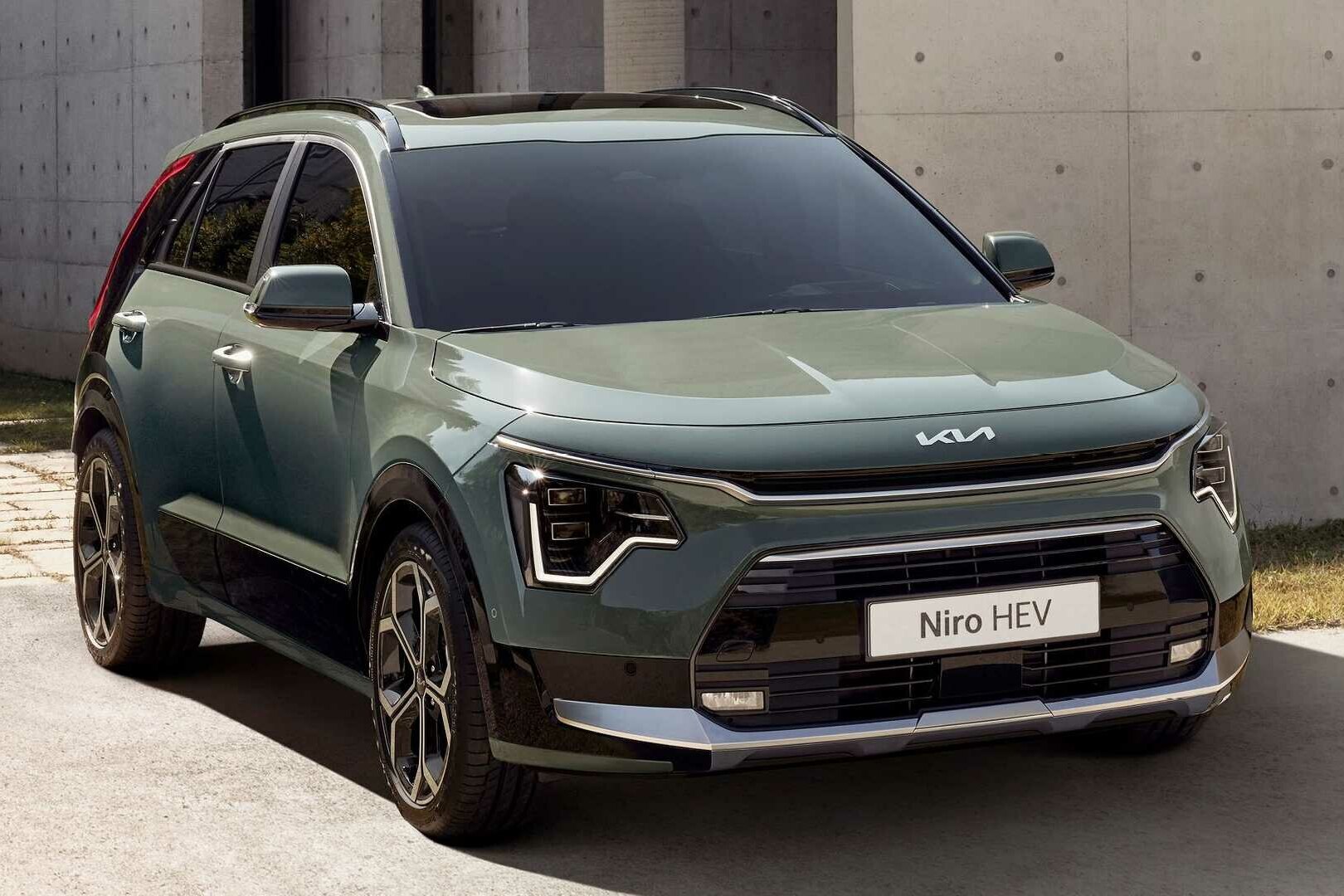 Kia Niro с отделкой салона эвкалиптом и переработанными обоями стал лучшим  автомобилем для женщин 2023 года