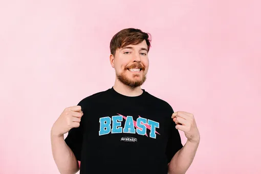 У MrBeast проблемы: самого популярного блогера в мире обвинили в нечеловеческих условиях на съемках реалити-шоу