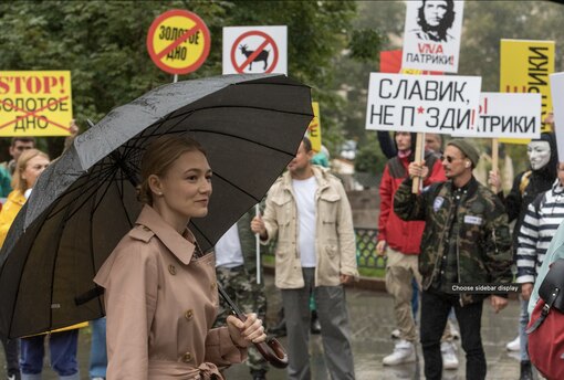 Привел Незнакомую Девушку Для Секса Домой, Накормил И Трахнул