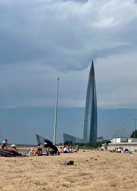 Пляж в парке 300-летия Петербурга 