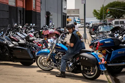 Активист призвал байкеров «отменить» Harley-Davidson: он обвинил компанию в потакании интересам секс-меньшинств