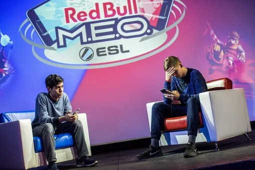 Red Bull University чемпионат по киберспорту среди студентов