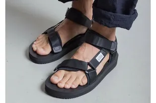 Практичные сандалии на липучках снова в тренде: где купить самые удобные 