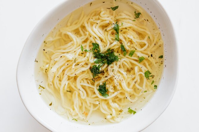 Суп куриный со спагетти