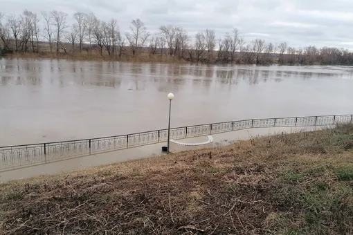 Паводок в Тюменской области: четыре населенных пункта отрезаны водой