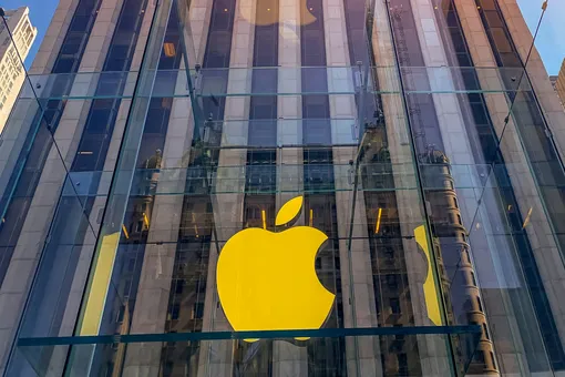 Apple подала в суд на бывшего сотрудника: он слил гигабайты полезной информации