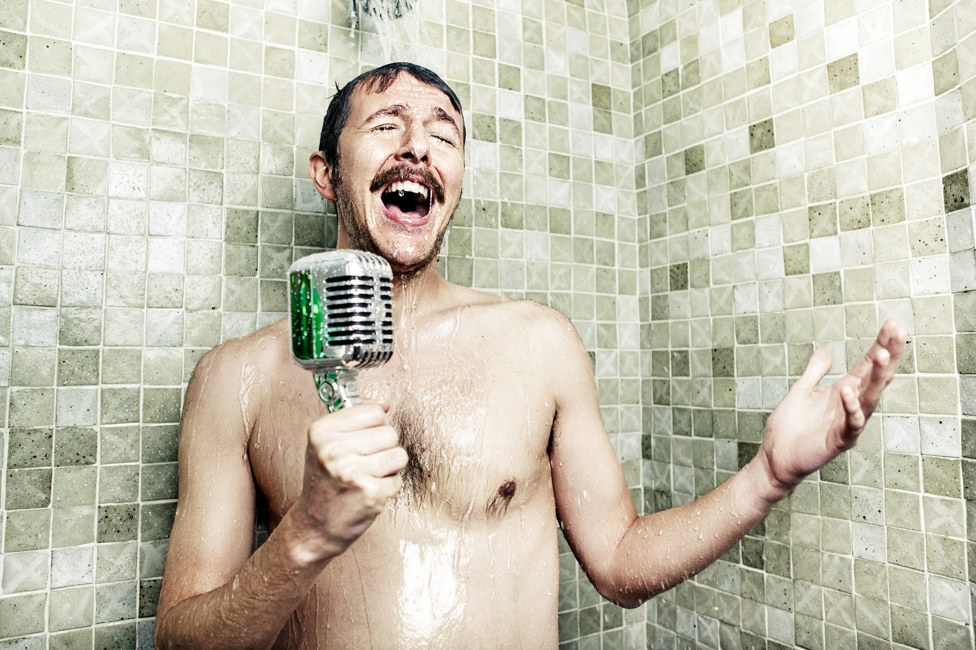 Норма для всех: как часто можно принимать душ?
