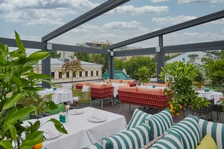 Пока погода шепчет: топ-20 веранд московских ресторанов